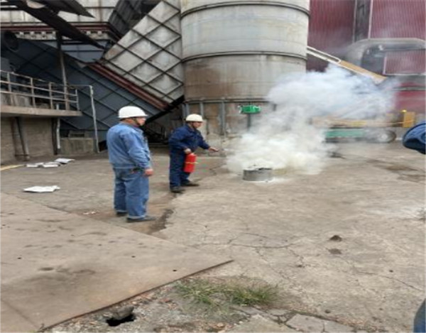 消防安全宣傳月 隆山長鋼演練熱2.jpg